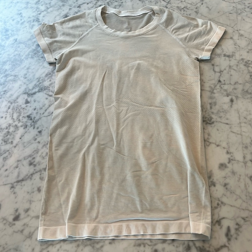 Lululemon swiftly tech shirt